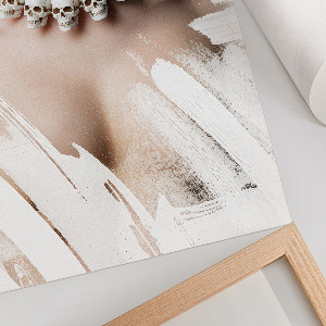 Artistic contrast wall print