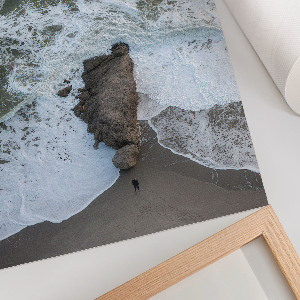 Decorative poster depicting a seascape