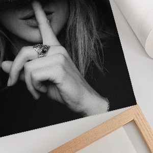 Wall art Mysterious elegance