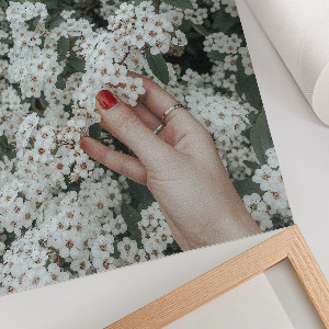 Wall print Flowers in hand