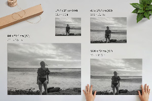 Wall poster Woman by the water