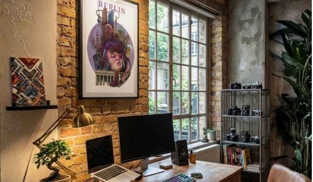 what to put on your desk